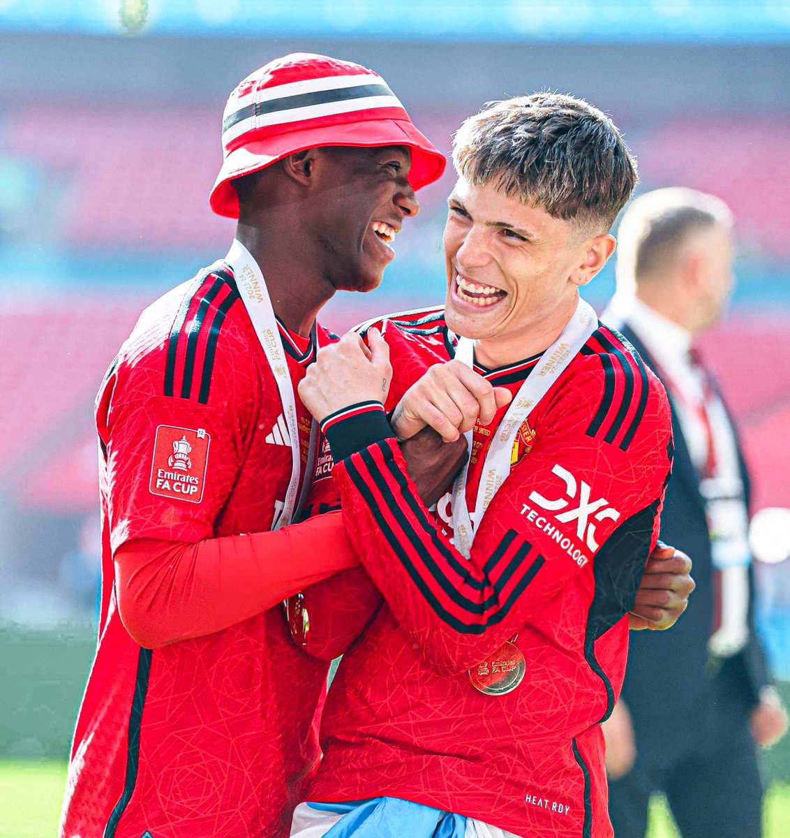 utdscope's tweet photo. Why are trusting a manager that has froze out two talents that were seen as untouchable? 

Are we sure this is the correct decision… https://t.co/IaA8mPkBf4