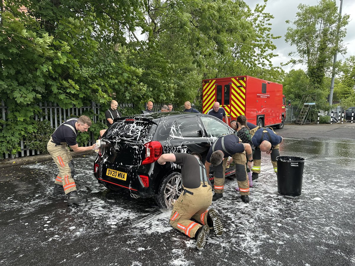 Proud that #AthertonFireStation <a href="/manchesterfire/">Greater Manchester Fire & Rescue Service</a> today broke their own record raising over £1500 during the <a href="/firefighters999/">Fire Fighters Charity</a> Charity Car Wash. thanks to all who attended and helped out. <a href="/AlexByersFFC/">Alex Byers FFC - NW & Yorks</a>