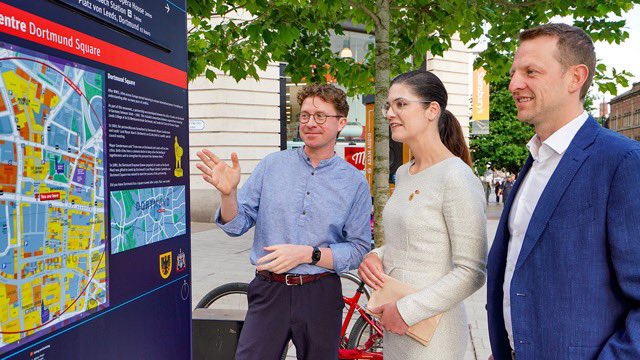 #German dignitaries visiting Leeds for #UKREiiF took time to visit #DortmundSquare this week, highlighting the city’s ongoing commitment to its twinning relationship with #Dortmund in #NorthRhineWestphalia leedsstar.app/t/leeds-celebr… #LeedsForum #LeedsStarApp #Leeds