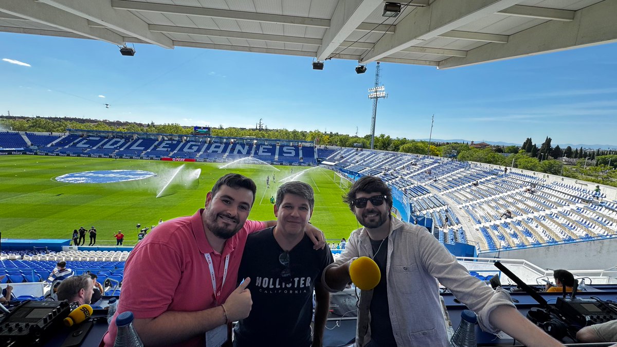 Carrusel Deportivo (@carrusel) on Twitter photo 📻POR LA PERMANENCIA‼
⚽ #EspanyolLasPalmas y #LeganésRealValladolid
🗣 Narran <a href="/joantejedor/">Joan Tejedor</a> y <a href="/OscarEgido/">🎙️ Óscar Egido</a>
🎤 Inalámbricos <a href="/elenadediego/">Elena de Diego</a> y <a href="/joseaduro/">José A. Duro</a>
🎙 Dirige <a href="/garridocarrusel/">Dani Garrido</a> <a href="/Jorgeescorial/">Jorge Escorial</a> <a href="/brunoalemany/">Bruno Alemany</a>
📣 <a href="/itu_edu/">Eduardo Iturralde</a>
🔌Tec <a href="/borjagonzalezn/">Borja González Núñez</a>
🔴LIVE youtube.com/live/Km2Az382k… 📻POR LA PERMANENCIA‼
⚽ #EspanyolLasPalmas y #LeganésRealValladolid
🗣 Narran <a href="/joantejedor/">Joan Tejedor</a> y <a href="/OscarEgido/">🎙️ Óscar Egido</a>
🎤 Inalámbricos <a href="/elenadediego/">Elena de Diego</a> y <a href="/joseaduro/">José A. Duro</a>
🎙 Dirige <a href="/garridocarrusel/">Dani Garrido</a> <a href="/Jorgeescorial/">Jorge Escorial</a> <a href="/brunoalemany/">Bruno Alemany</a>
📣 <a href="/itu_edu/">Eduardo Iturralde</a>
🔌Tec <a href="/borjagonzalezn/">Borja González Núñez</a>
🔴LIVE youtube.com/live/Km2Az382k…