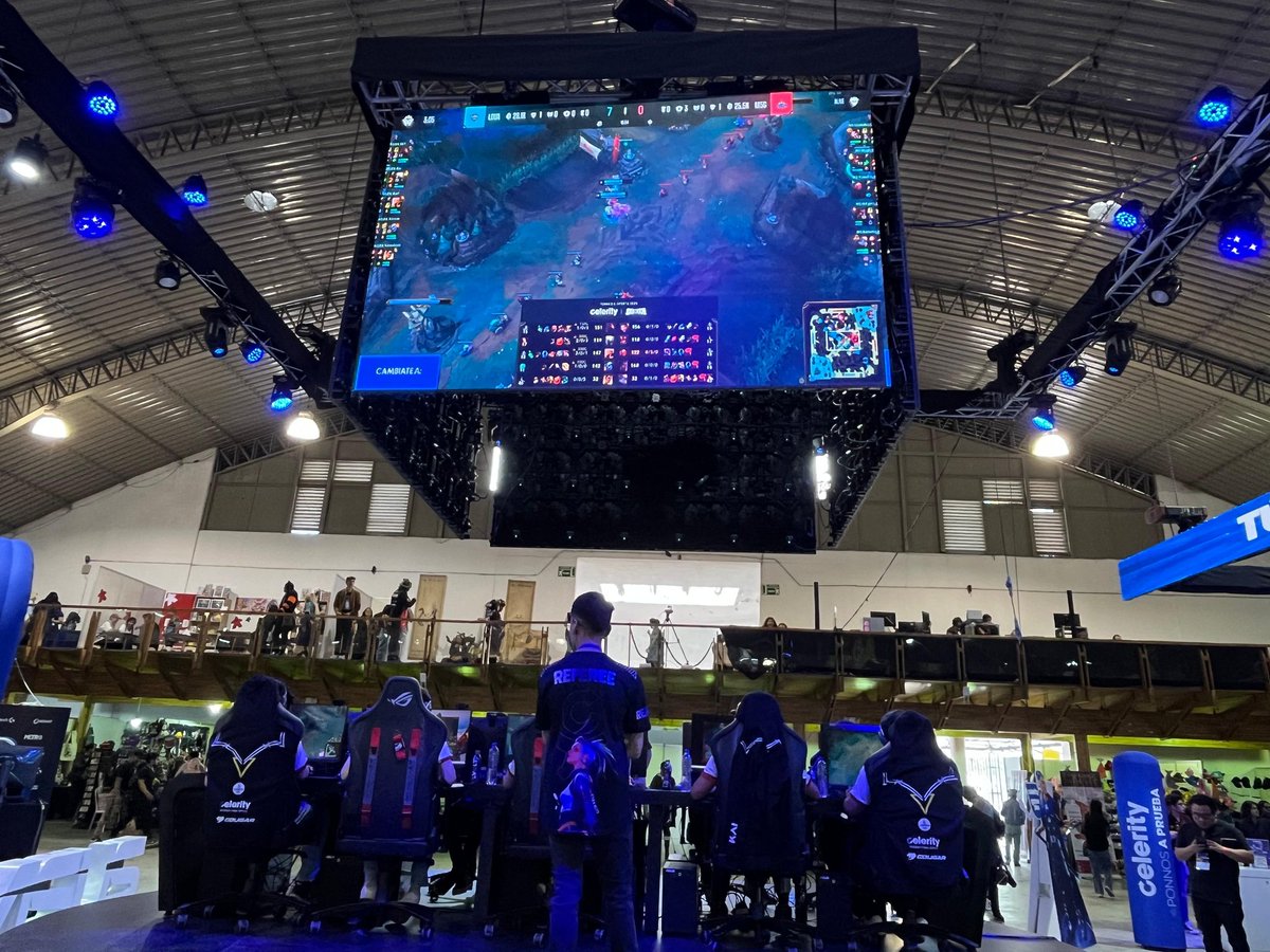 1-0 y estamos a un match de pasar a la final 🏆🔥

📺 twitch.tv/torneo_celerity