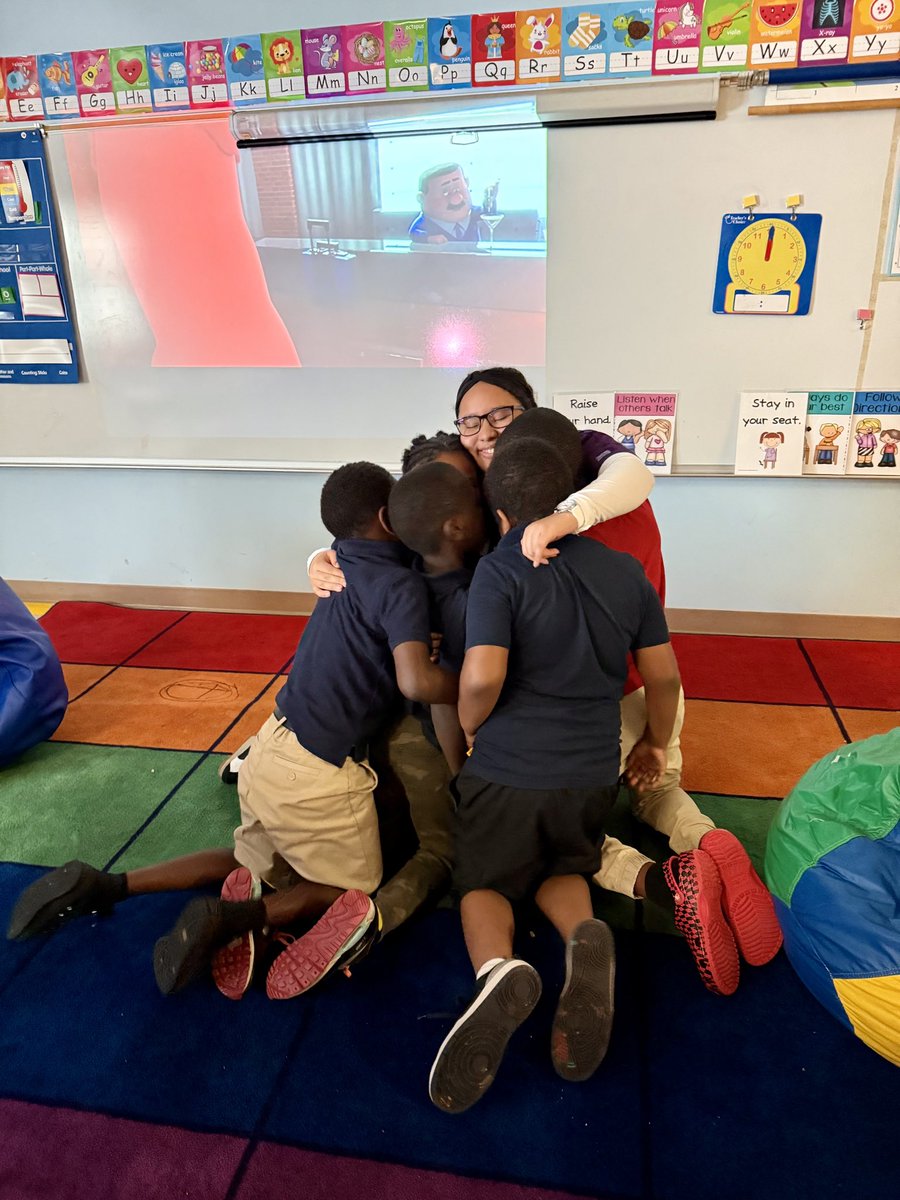 JodiWash1's tweet image. This girl has a gift! She worked with this amazing group of young scholars with autism until she started nursing school earlier this year. They haven’t seen her for a few months and she surprised them with a visit…this was their response! I’m so proud of you @TaylorAnnWash!