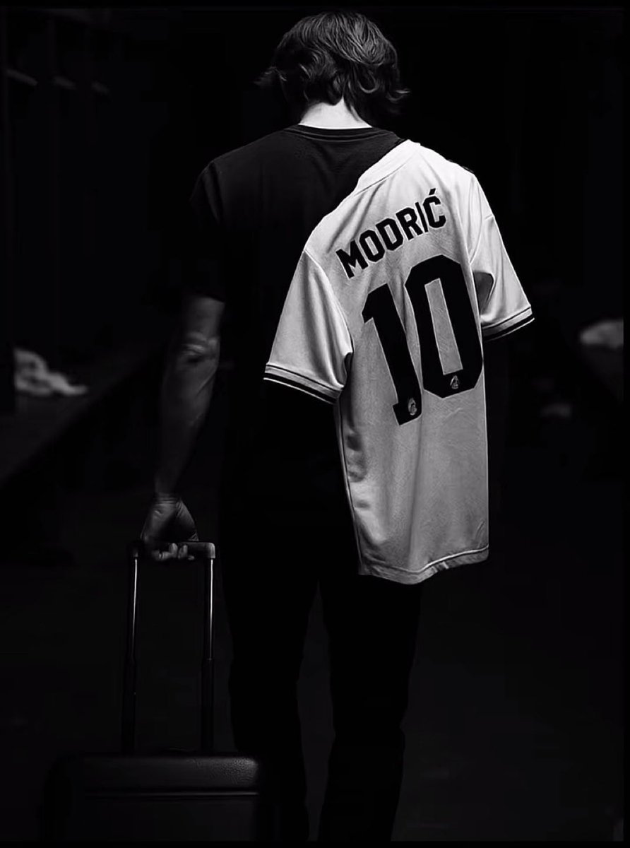 لا كرستيانو ولا راموس ولا كروس ولا اي لاعب حزنت عليه زي ما حزنت عليك يا الامير. 

شكرا لوكا مودريتش ❤️