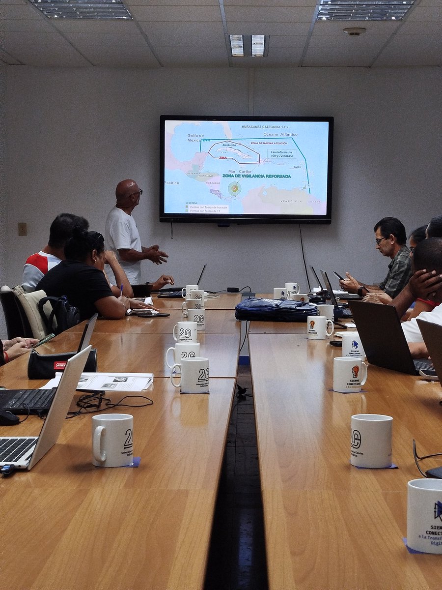 Continúa el Consejo Universitario de la <a href="/universidad_uci/">Universidad de las Ciencias Informáticas</a> revisando todos sus planes para enfrentar situaciones de desastres como parte del #Meteoro2025 <a href="/raydelmp/">Raydel Montesino Perurena</a> <a href="/CubaCivil/">Defensa Civil Cuba</a> <a href="/WalterBG_MES/">Walter Baluja García</a>