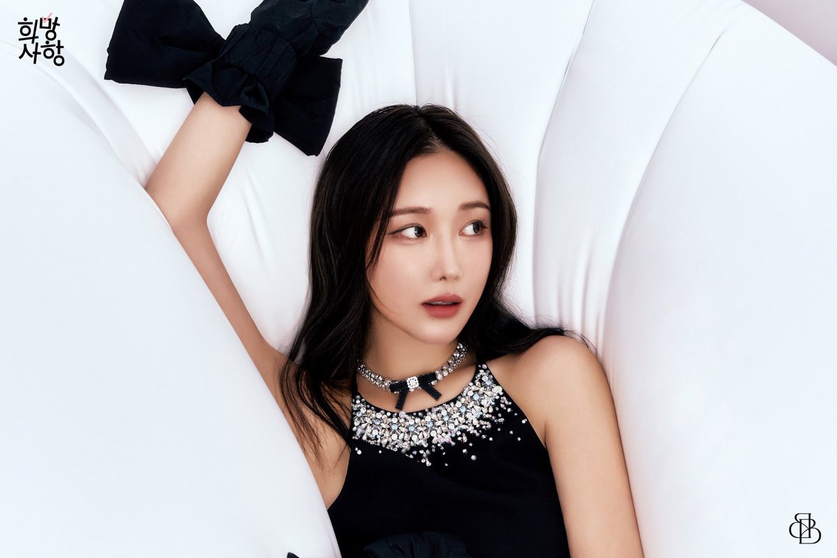 Minyoung’s concept photo for BBGIRLS’ upcoming Digital Single  ‘WISH LIST’ has been released.

'WISH LIST' is a gift to fans and will be out May 29th, 6PM KST.