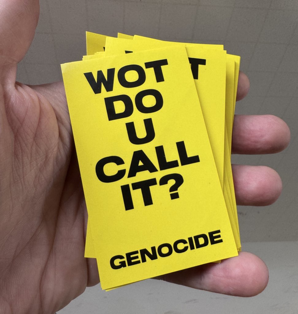 Easy peel cracked back stickers. Pack of 10 - £1 shop.sportsbanger.com/products/10-st…