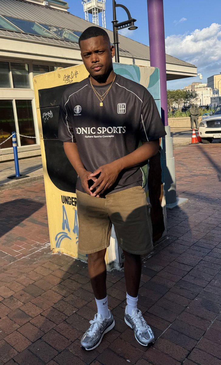 Deeproctor_'s tweet image. Balloons 🎈 on my page #33