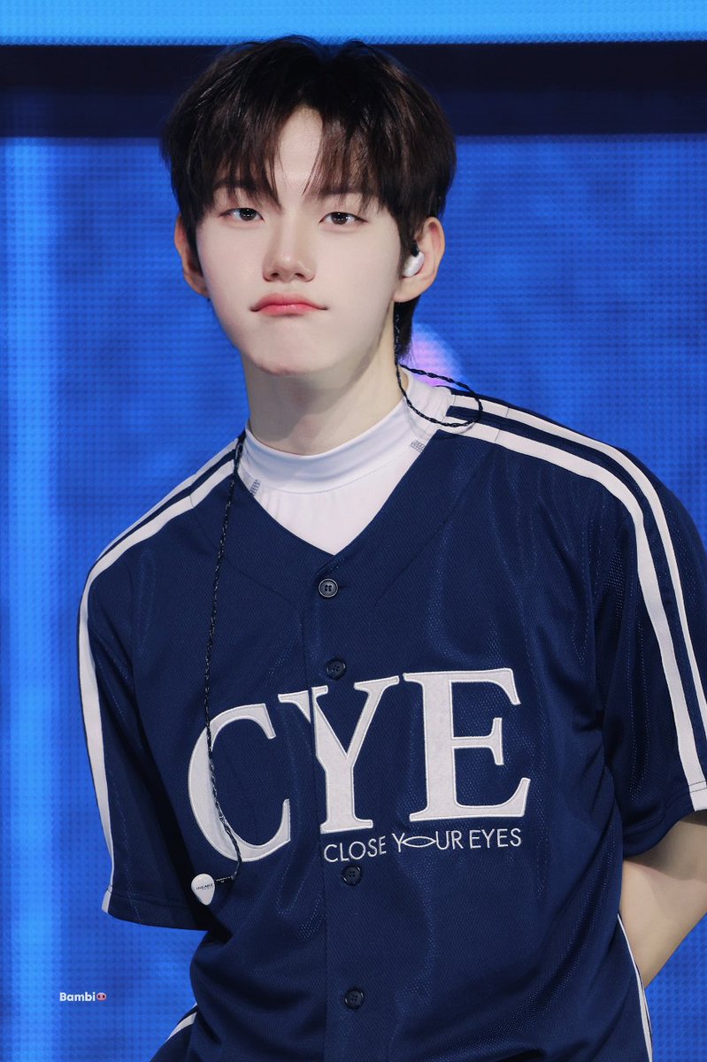 𝟮𝟱𝟬𝟱𝟮𝟰 𝗛𝗤

🫤

#서경배 #SEOKYOUNGBAE
#CLOSEYOUREYES #클로즈유어아이즈
#클유아 #CYE