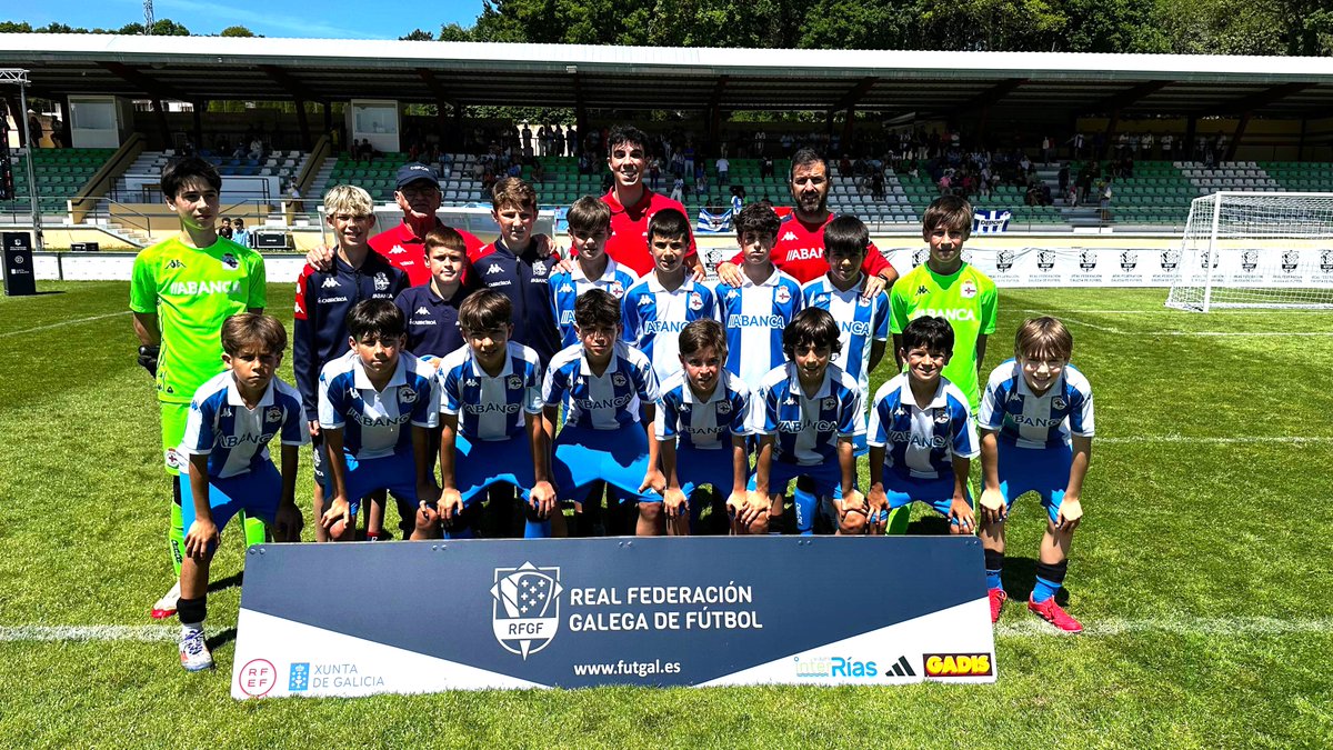 RFGF (@futgal) on Twitter photo ๐ FASE FINAL do Campionato Galego de F8
๐ En marcha a ๐
๐๐๐๐ na categorรญa ๐๐๐๐๐ฬ๐ e a loita polo 3ยบ e 4ยบ postos
๐๏ธ Estadio de A Magdalena
๐ฅ <a href="/CanteiraCeleste/">Canteira Celeste</a> ๐ <a href="/ClubCalasanz/">CD Calasanz</a>
๐ฅ <a href="/DeporCanteira/">Dรฉpor Canteira</a> ๐ <a href="/EscuelaDenis/">Escuela de Fรบtbol Denis Suรกrez</a>
๐บ En DIRECTO: agalega.gal/videos/251584-โฆ ๐ FASE FINAL do Campionato Galego de F8
๐ En marcha a ๐
๐๐๐๐ na categorรญa ๐๐๐๐๐ฬ๐ e a loita polo 3ยบ e 4ยบ postos
๐๏ธ Estadio de A Magdalena
๐ฅ <a href="/CanteiraCeleste/">Canteira Celeste</a> ๐ <a href="/ClubCalasanz/">CD Calasanz</a>
๐ฅ <a href="/DeporCanteira/">Dรฉpor Canteira</a> ๐ <a href="/EscuelaDenis/">Escuela de Fรบtbol Denis Suรกrez</a>
๐บ En DIRECTO: agalega.gal/videos/251584-โฆ