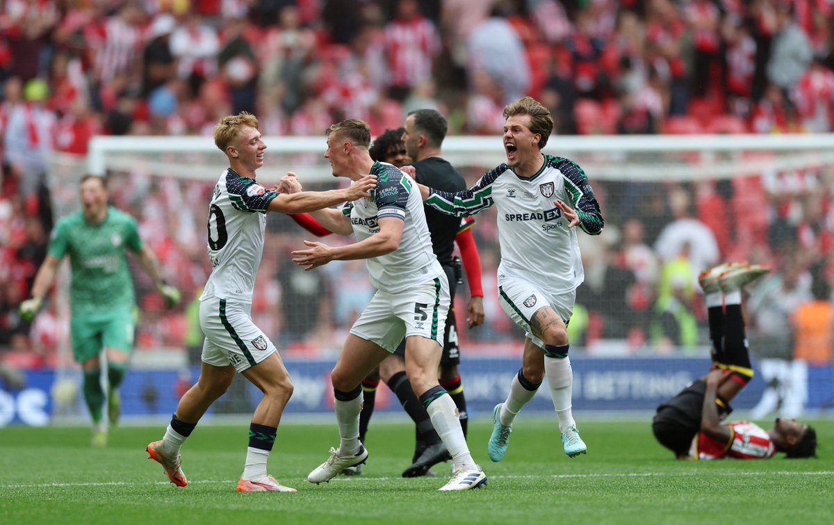 premierleague's tweet photo. Sunderland scenes 😍

Premier League bound 💪 https://t.co/9whxgTWkRo