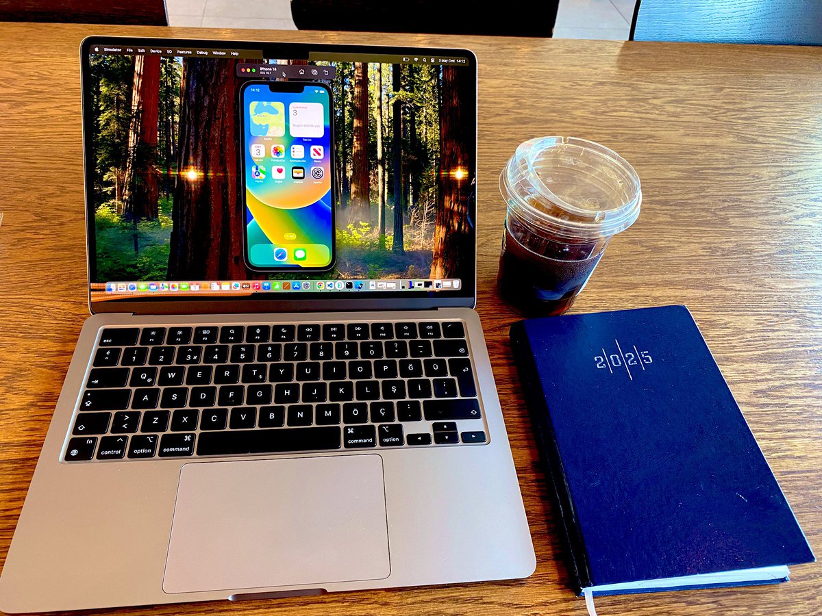 actjacob's tweet photo. Yeni cihazım geldi sonunda. İlk Mac’imi  almış bulunuyorum. Mobil alanda artık hem #Appstore’a hemde #PlayStore’a uygulamalar yayınlayabilirim artık. 8gb ram’li PC’den sonra 16gb ram’li MacBook M2’ ye geçmek bana bir kaç yüzyıl atlatıp günümüze gelmemi sağladı… :))) 
#mobiledev https://t.co/WTn8P0667e