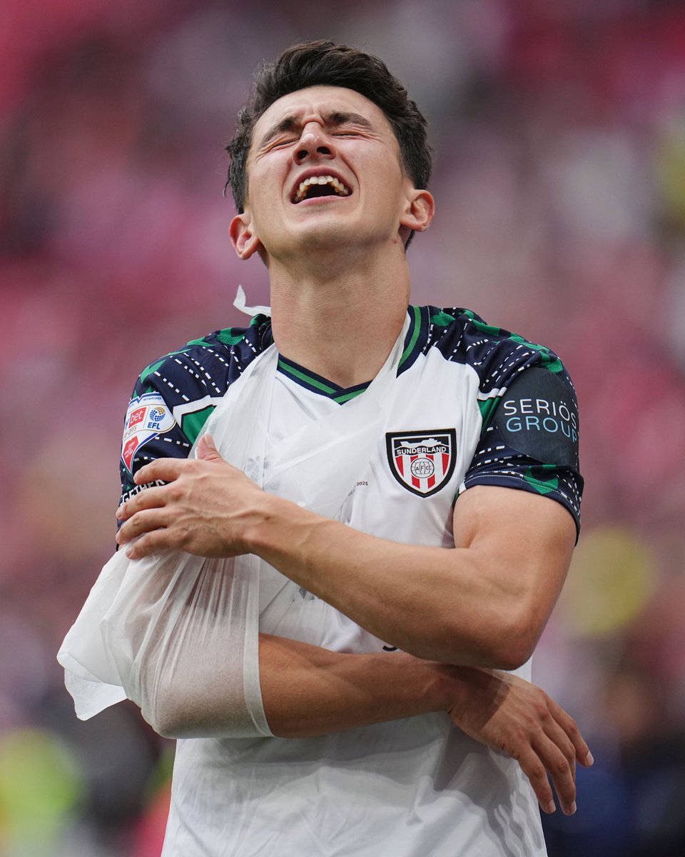 Sunderland AFC (@sunderlandafc) on Twitter photo Agony to ecstasy.
MR. SUNDERLAND IS PREMIER LEAGUE 😍🥲 Agony to ecstasy.
MR. SUNDERLAND IS PREMIER LEAGUE 😍🥲
