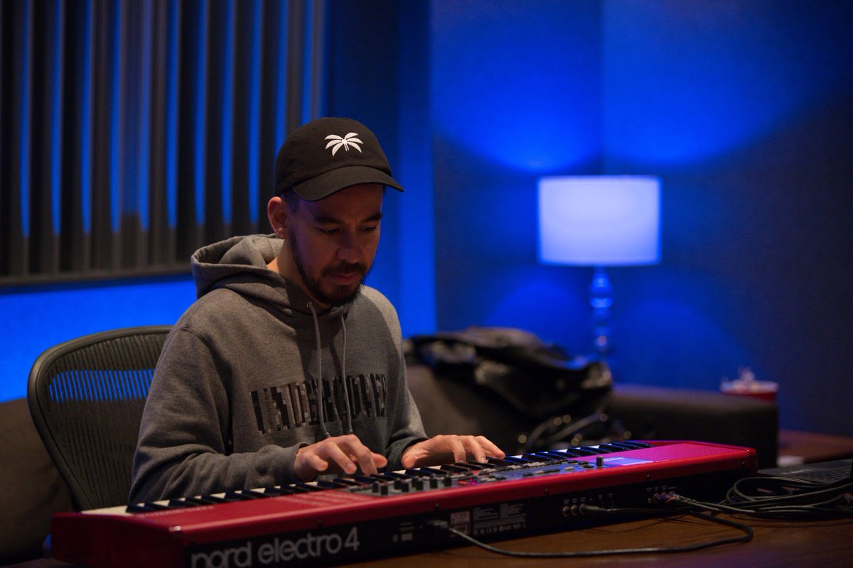 best of mike shinoda | fan account (@dailymshinoda) on Twitter photo 