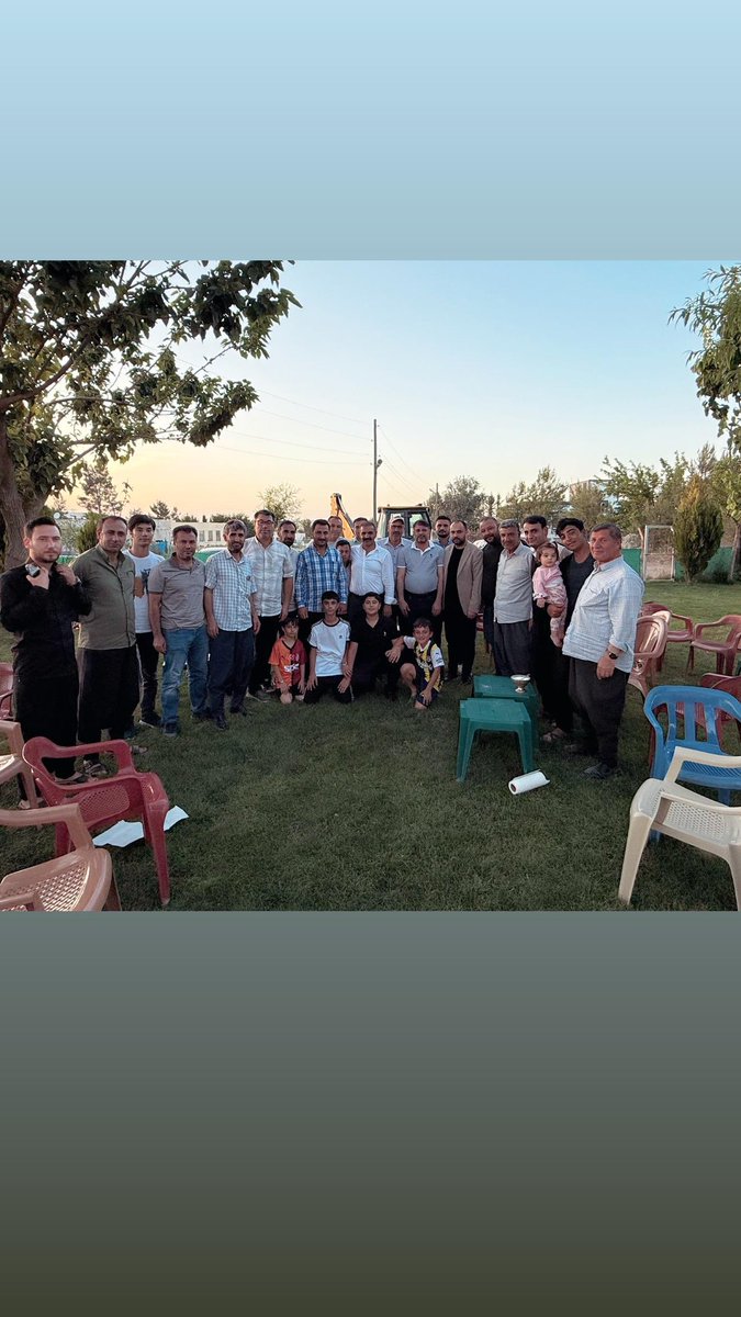 Çömlekçi Mahallesi’nde değerli akrabalarımın misafiri olmak benim için büyük bir mutluluktu. Gösterdikleri ilgi, samimiyet ve sıcak sohbetleri için kendilerine gönülden teşekkür ederim. Birçok konuda yaptığımız istişareler hem kıymetli hem de çok faydalı oldu.

Akrabalık