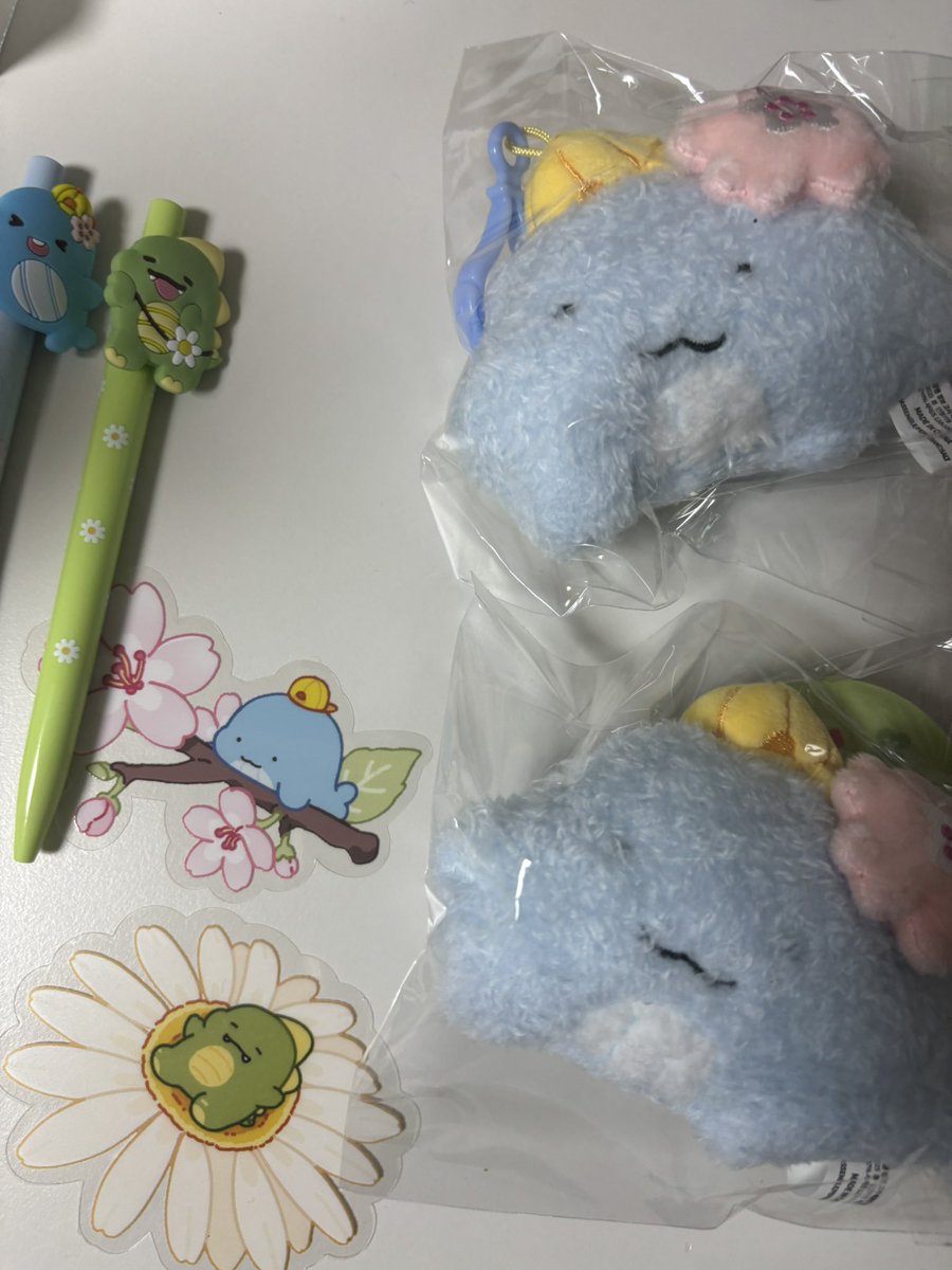 제 근황입니다... 
인키 잠공으로 시키려다가 뜰님 두번 시켯어요... ㅋㅋ ㅠㅠ....