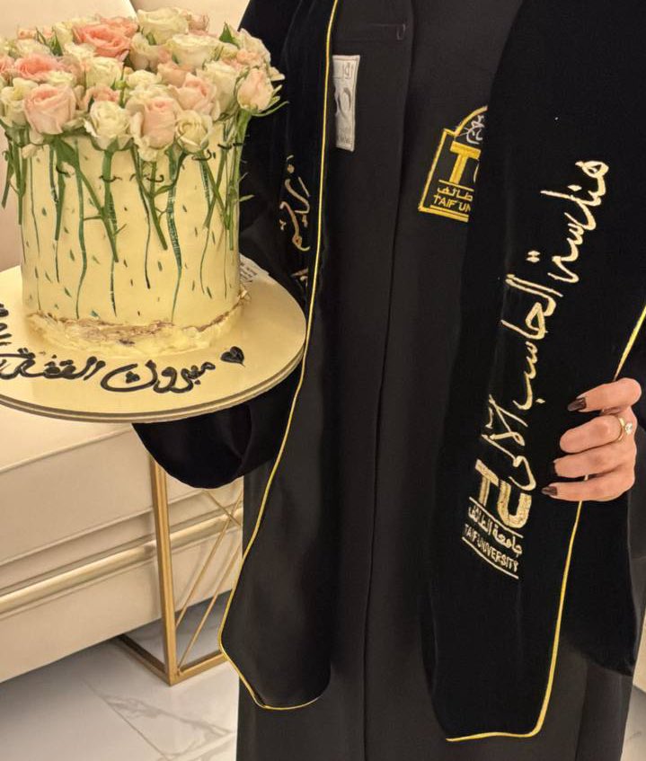 Re300_'s tweet photo. شعُور الوصول في كمية مشاعر الحمدلله الحمدلله الحمدلله❤️❤️❤️❤️❤️❤️❤️❤️❤️❤️❤️ https://t.co/5X6yp4aF5e