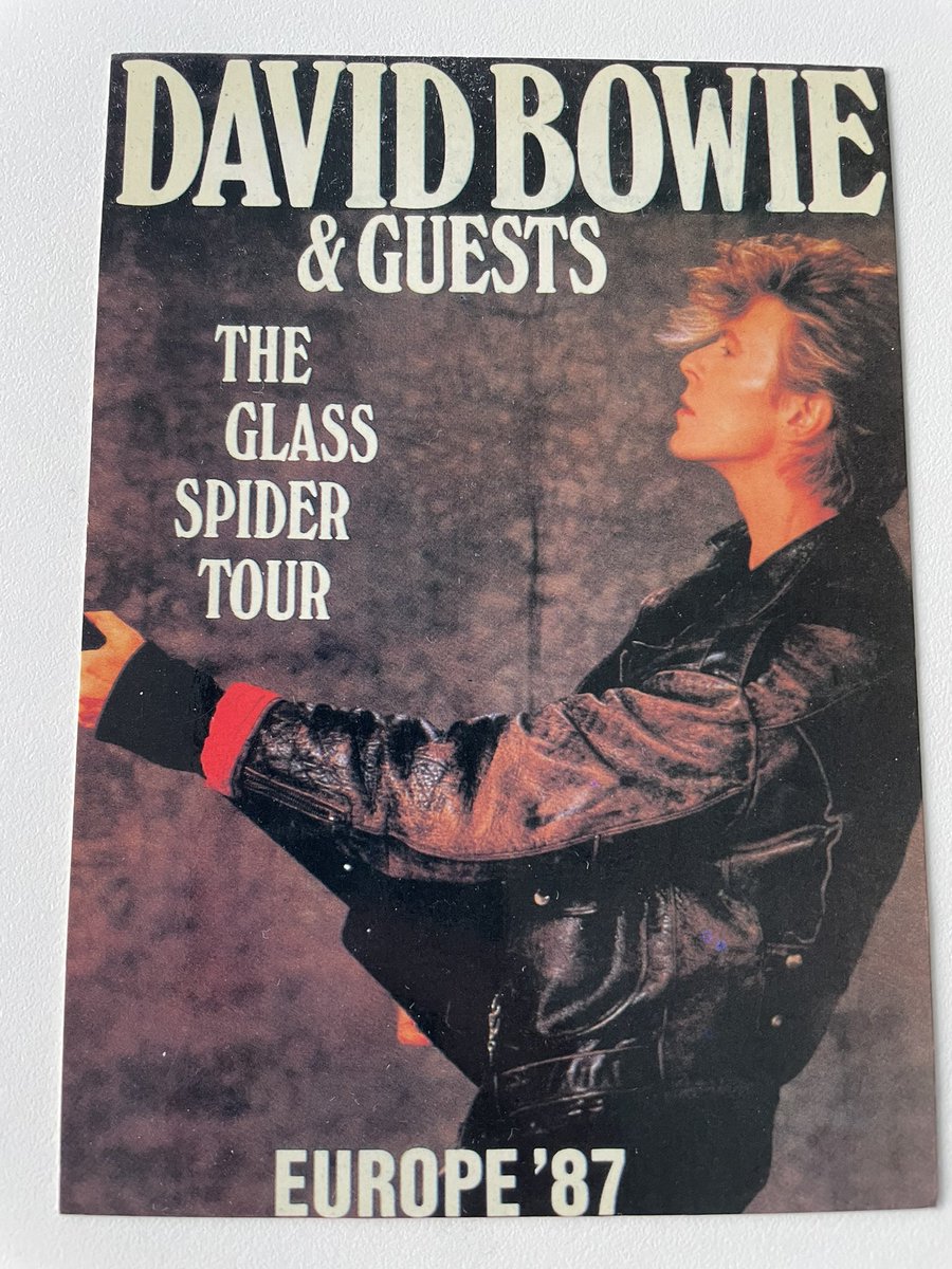 DavidBowieColl's tweet photo. Bowie postcard in #MyBowieCollection https://t.co/58VmhjS6bE