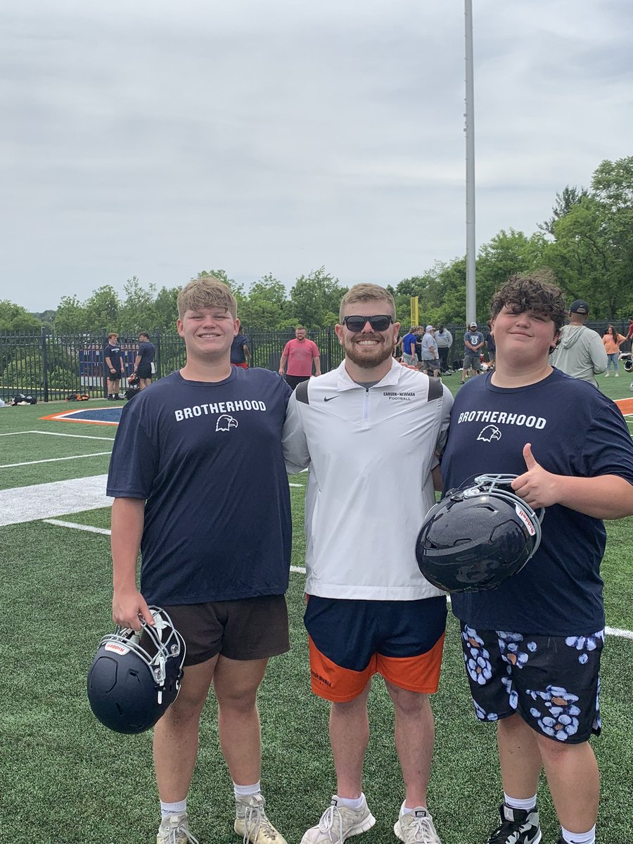 CarterT77's tweet image. I had a great time at Carson Newman camp today. @cnfootball @CoachRiley68 it was great seeing you again!
@CoachRocBatten @coach_wwright @JPIIKnightsFB