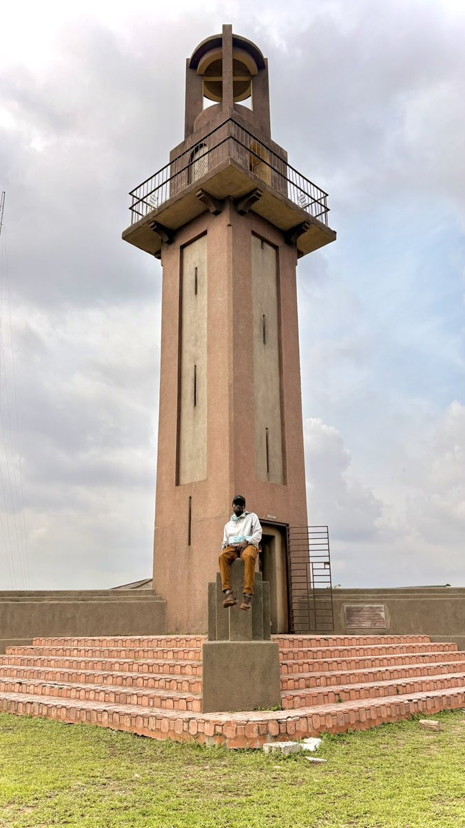 OlaJags's tweet photo. Poetry in motion ..

@olajags 
@tribeofjagsmedia 
#bowerstower https://t.co/KsyXjW3rob