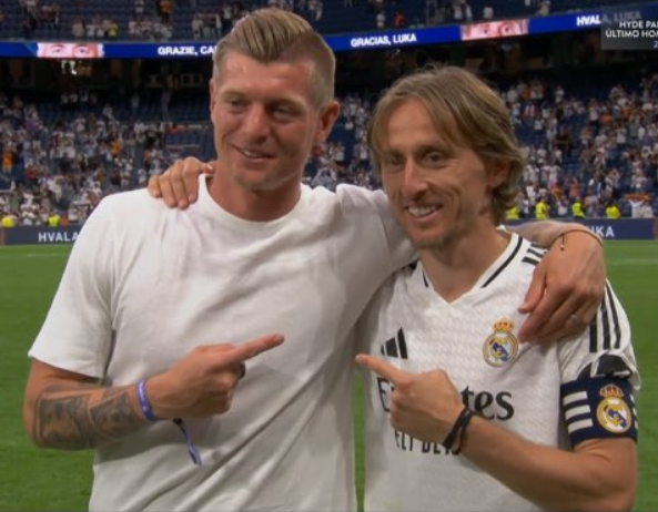 _BeFootball's tweet photo. 𝗥𝗘𝗡𝗧𝗢𝗡𝗦 𝗜𝗟 𝗣𝗟𝗘𝗨𝗧 🥲🥲💔 https://t.co/D7aPdxtHqZ