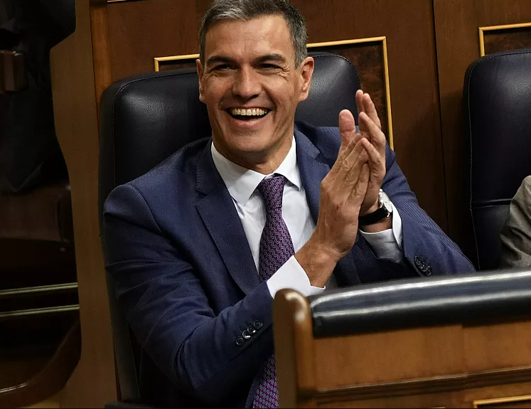 El principal problema que tiene España es Pedro Sánchez, no hay otro.
RT si estás de acuerdo