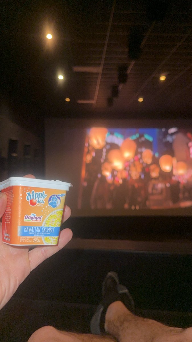 Jonny_boi1's tweet photo. Thank you for the delicious snack while I see lilo and stitch with the family 🦍🦍 @CEOAdam @AMCTheatres https://t.co/OglZLNa44F