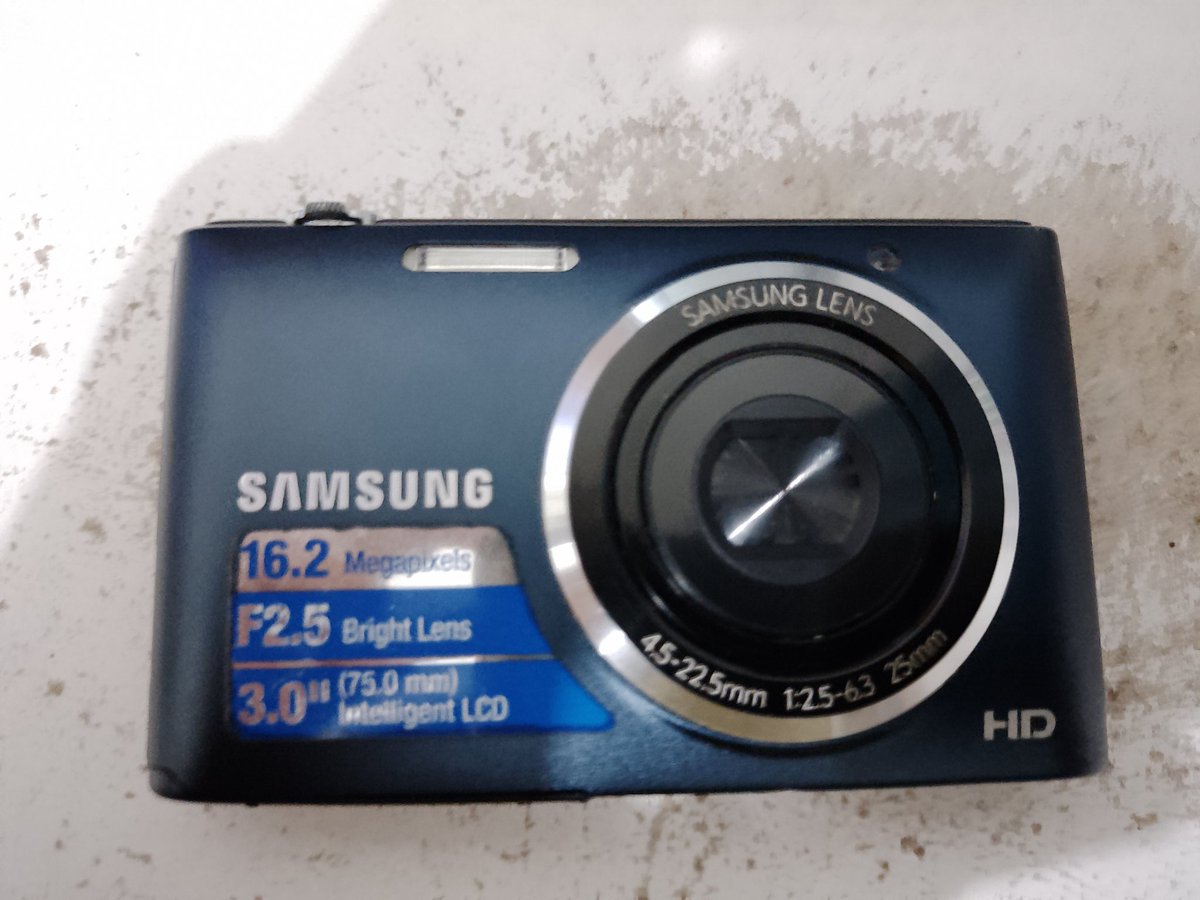vbpp_'s tweet image. #WTS kamera digital Samsung st72
- Berfungsi Normal
- Mulus 99%
- Banyak fiturnya
Lokasi Bandung bisa via shopee
Harga 990k #digicam