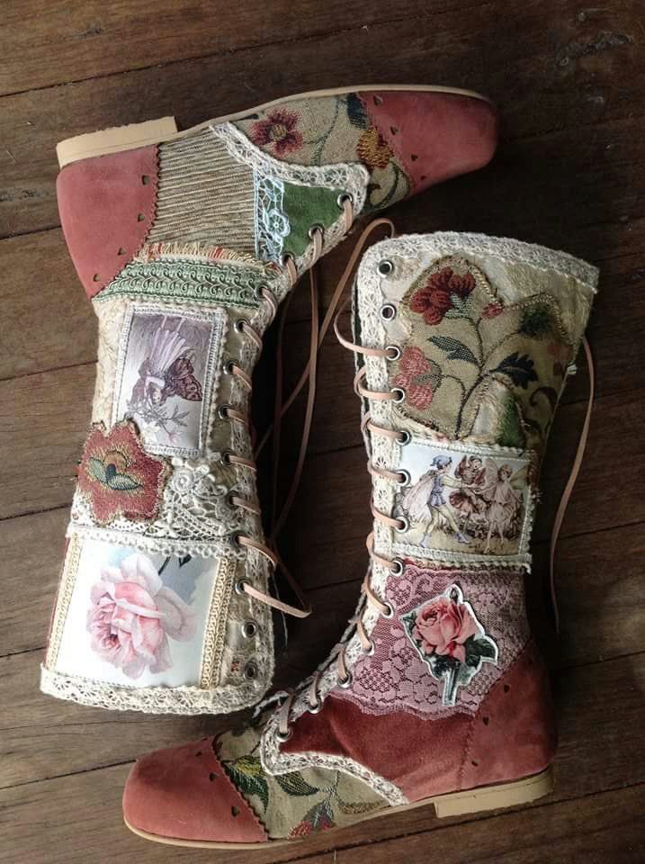 pinkglitterie's tweet photo. Boots with different patterns and textures>>>> https://t.co/yvd8e6NGBX