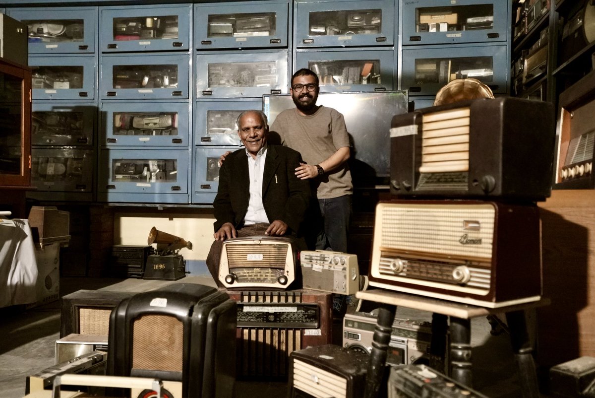 Meet India’s Radio Man - Ram Singh Bodh. 📻 youtu.be/_laRaZZnsFg?si…
We shot this heartwarming story, surrounded by 1500 vintage radios, each one filled with nostalgia.Officially recognised by Guinness World Records in Feb 2024.A beautiful reminder of the days gone by. Watch now.