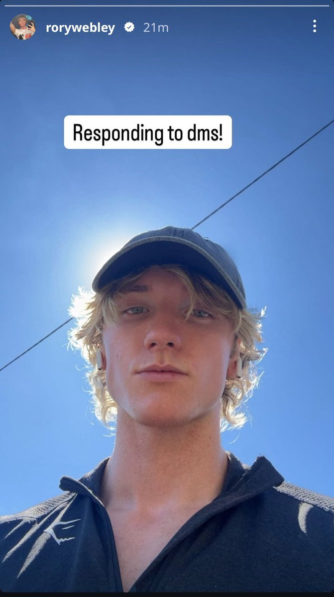 roryupdates's tweet photo. completely forgot to post these stories🥲 https://t.co/pdXaRw38p5