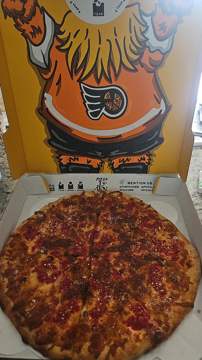 Christie 🪩 tweet media