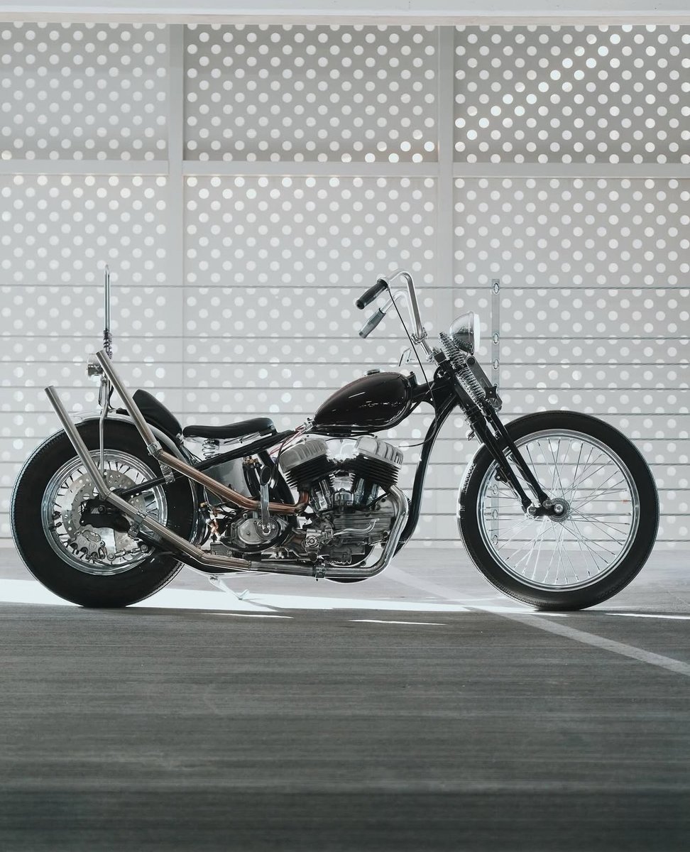 LowbrowCustoms's tweet image. Yeah @asian_dan has got style. Check out this killer 45ci Flatty bo baddy! photo from the great @eparrillacreates #choppershit #choppers #flathead #flatheadchopper #buildsomething #chopitbuilditrideit #becausechoppers