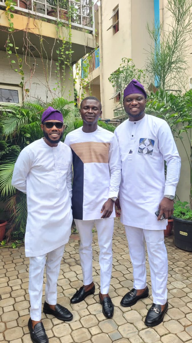 udoh89054's tweet photo. We were invited guests .
Shadrach, Meshach, Abednego. https://t.co/22wwjPH2OI