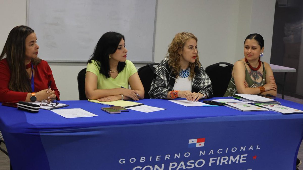 Bienestar Familiar | ICBF (@icbfcolombia) on Twitter photo 🗣Durante cinco días de trabajo, equipos de protección de @ICBFcolombia y <a href="/Senniaf/">Senniaf Panamá</a> visitaron la región del Darién. Colombia y Panamá fortalecen cooperación para proteger a la niñez migrante.⤵️
icbf.gov.co/noticias/colom… 🗣Durante cinco días de trabajo, equipos de protección de @ICBFcolombia y <a href="/Senniaf/">Senniaf Panamá</a> visitaron la región del Darién. Colombia y Panamá fortalecen cooperación para proteger a la niñez migrante.⤵️
icbf.gov.co/noticias/colom…