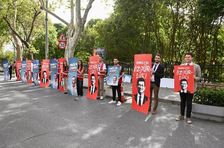 Eğer; hak haksızlıktan yüce,sevgi nefretten üstün,
aydınlık karanlıktan güçlüyse...
Çaresi yok usta...
Biz kazanacağız!
#DemokrasiTutsak