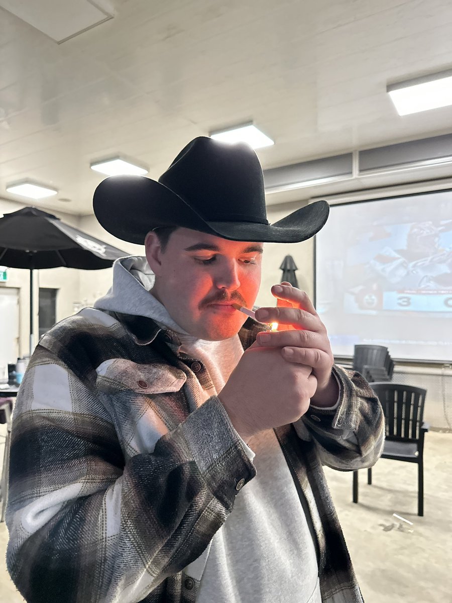 Avery Chenier tweet media