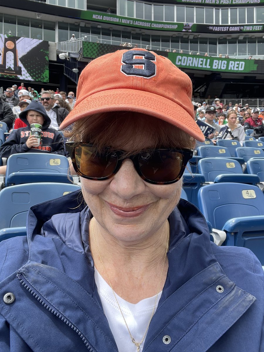 Let’s go OOOORANGE! #NCAAMLAX #FOREVEROrange #OrangeNation #WeAreSU
🧡🍊🥍