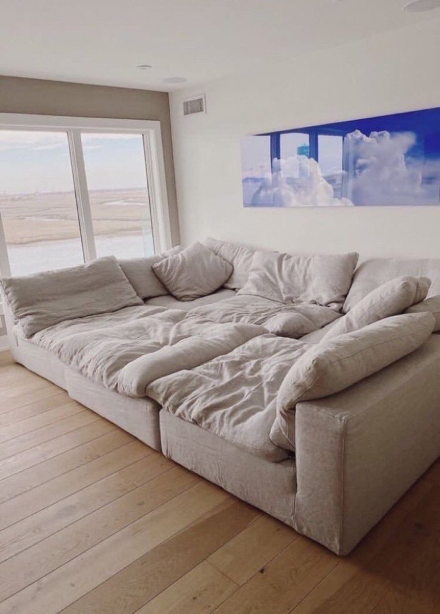 tomiezequiel15's tweet image. un día eres joven y al otro quieres esto