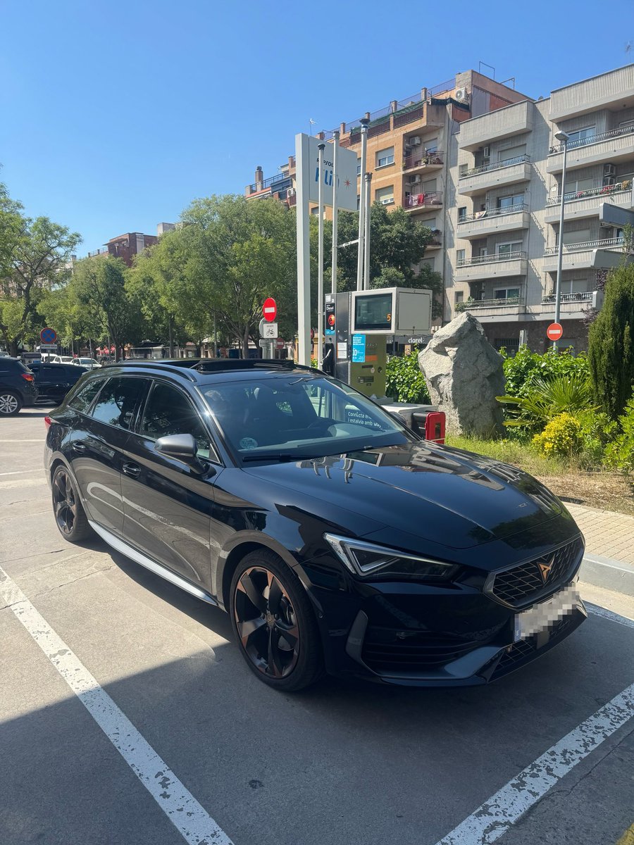 alexblackevo tweet media
