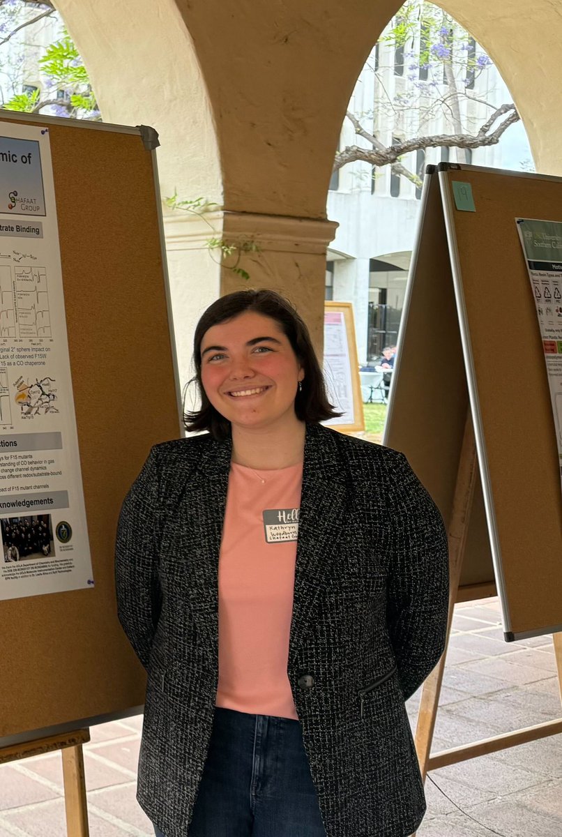 Wuakatela's tweet image. We had such a great time at the Southern California Organometallics Meeting! Strong representation from our group—Kathryn Woodburn (2nd year, Azurin subgroup) and Henry Teptarakulkarn (4th year, Rubredoxin subgroup) did an amazing job! #SCOM25