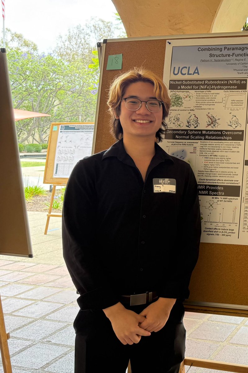 Wuakatela's tweet image. We had such a great time at the Southern California Organometallics Meeting! Strong representation from our group—Kathryn Woodburn (2nd year, Azurin subgroup) and Henry Teptarakulkarn (4th year, Rubredoxin subgroup) did an amazing job! #SCOM25