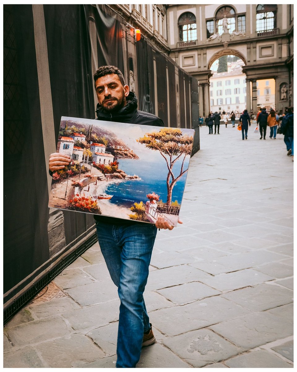 0litownsend's tweet photo. Cartoline da #Firenze https://t.co/oqBAy9kOSq