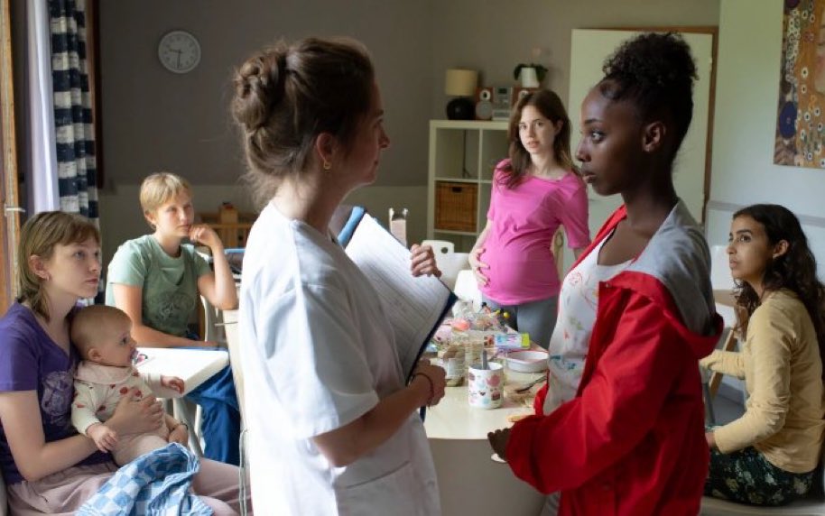 YOUNG MOTHERS’ takes home the Best Screenplay award at the 78th Cannes Film Festival.
