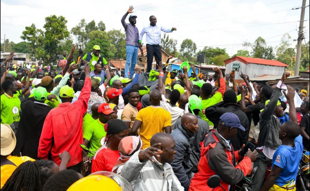 Itungati001's tweet image. We commend the resilience of Kakamega residents who stood firm in the face of police intimidation as they welcomed Democracy for Citizens Party (DCP) Deputy Party Leader Cleophas Malala and the entire DCP brigade.

We strongly condemn the use of live bullets by the police against…