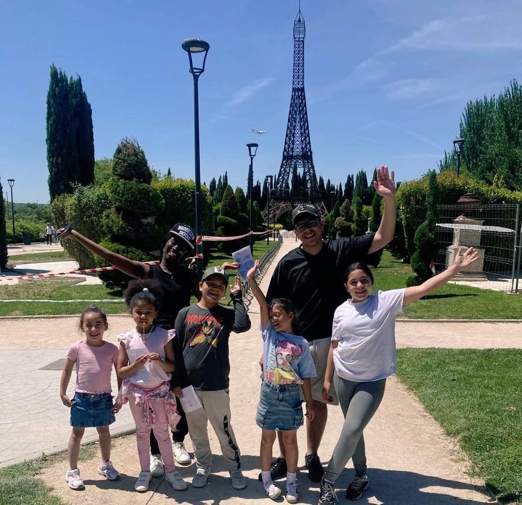 SantEgidioMad's tweet image. ¡Llegó la primavera a la Escuela de la Paz!  En el Parque Europa,  mañana de diversión, juegos y convivencia con los @JovenesxPazMad y  niños/as de nuestras escuelas. #EducaciónparalaPaz