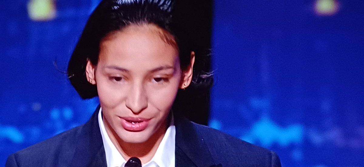 Nadia Melliti formidable Petite dernière de Hafsia Herzi Prix d'interpretation feminine #Cannes2025