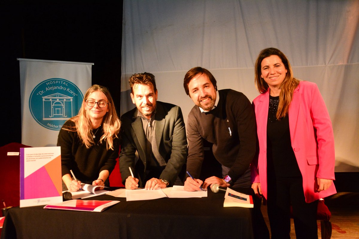 ✍️Durante la jornada en el @hospitalkorn de Melchor Romero, firmamos un nuevo convenio con la <a href="/fundacionbapro/">Fundación Banco Provincia</a> y <a href="/pseguros/">Provincia Seguros</a> para garantizar el acceso al alquiler de vivienda para personas que no cuentan con las posibilidades de hacerlo y están en condiciones de externarse.