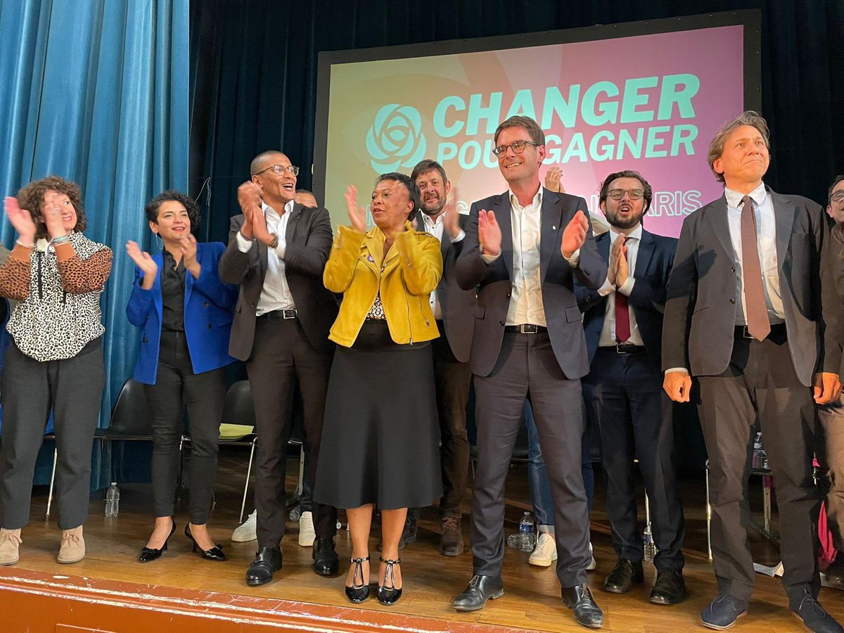 Karim Bouamrane (@karim_bouamrane) on Twitter photo Une salle pleine. Une vision. Une stratégie Une équipe puissante. Une incarnation. C’était le meeting #changerpourgagner . Force à mon ami <a href="/NicolasMayerNMR/">Nicolas Mayer-Rossignol</a> qui porte l’espoir d’un nouveau <a href="/partisocialiste/">Parti socialiste</a> pour toute une génération. Respect fraternel. Une salle pleine. Une vision. Une stratégie Une équipe puissante. Une incarnation. C’était le meeting #changerpourgagner . Force à mon ami <a href="/NicolasMayerNMR/">Nicolas Mayer-Rossignol</a> qui porte l’espoir d’un nouveau <a href="/partisocialiste/">Parti socialiste</a> pour toute une génération. Respect fraternel.