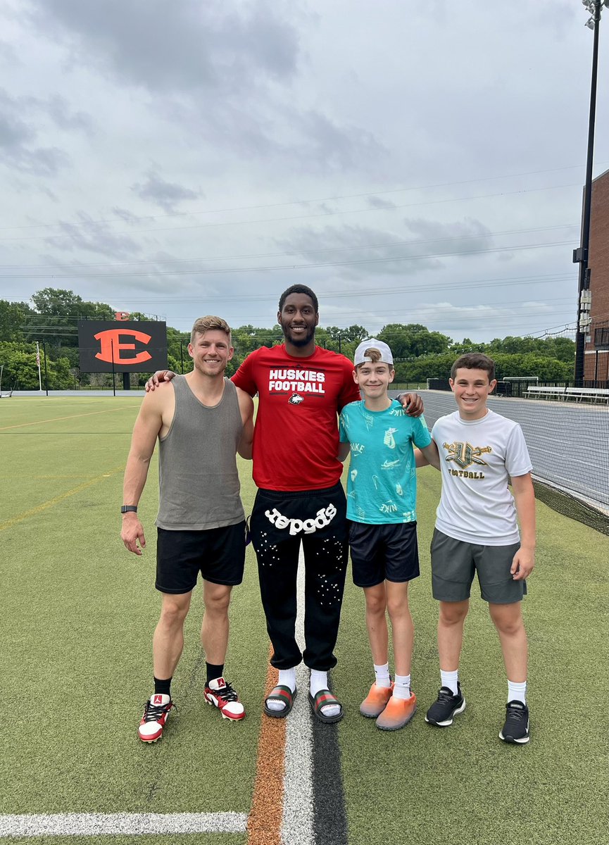 Cash Ireland (@cashireland19) on Twitter photo Great to get work in with <a href="/iamjalenmacon/">Jalen Macon ¹⁴ ✞</a> today. Thanks for sharing the knowledge, can’t wait to see you ball #14 Great to get work in with <a href="/iamjalenmacon/">Jalen Macon ¹⁴ ✞</a> today. Thanks for sharing the knowledge, can’t wait to see you ball #14