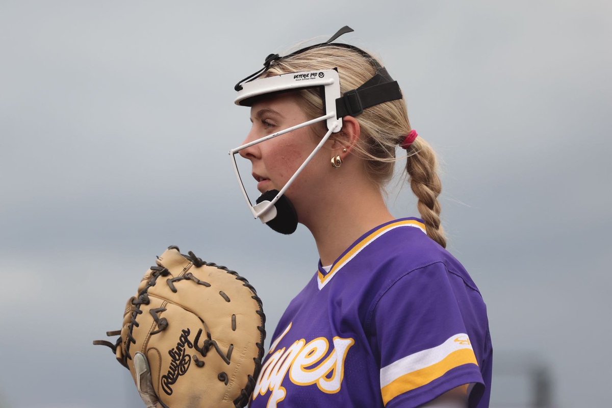IsabellaBeery55's tweet image. Though we ended with a tough loss we had a great season! Wouldn’t have wanted to do it with another group of girls!!
⭐️24-7 record
personal:
➡️.437 batting average
➡️1.231 OPS
➡️44 RBI
➡️45 Hits
@HCC_Softball @CobrasParkland @daccwsb @EIU_Softball @K__Goodman_97 @LSementi